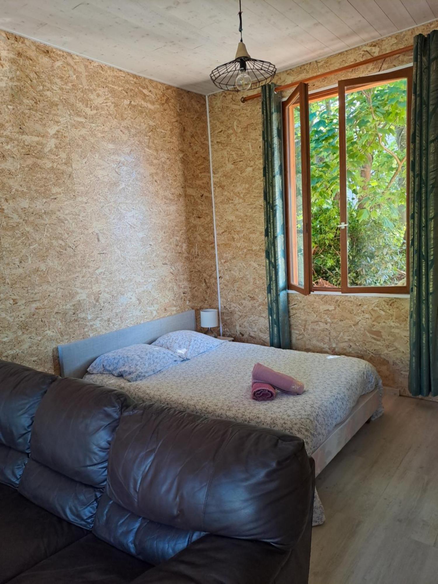 Aparthotel Kilometre 99 Pont-Sur-Yonne Exterior foto